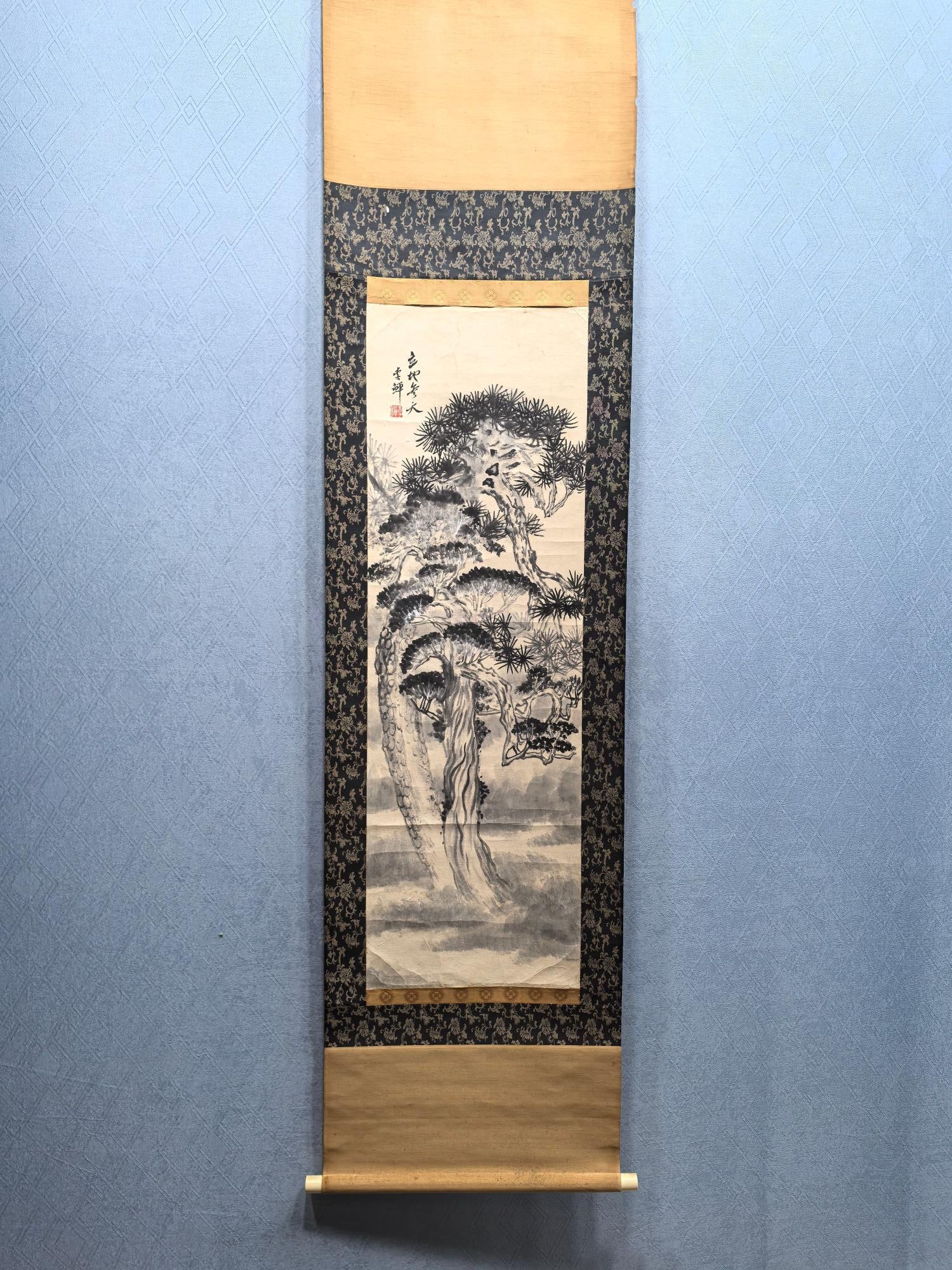 A Chinese Vertical Scroll Ink Painting of Pine on Paper: A Chinese Vertical Scroll Ink Painting of Pine on Paper Li shan Size:12.6inx40.9in李鱓树木 纸本立轴Size:32.1cmx104cm