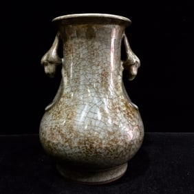 An Exquisite Guan yao Double-Ears Vase