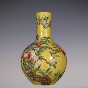 An Exquisite Famille-Rose Painted Gold Bats and Peach Pattern Vase