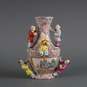 An Exquisite Famille-Rose Flower Pattern Character and Story Pattern Vase