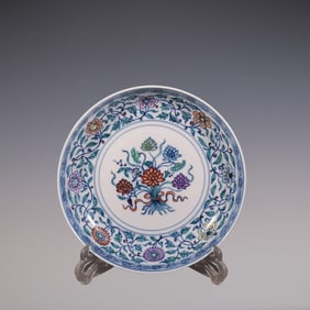 An Exquisite Doucai Blue and White Lotus Pattern Plate