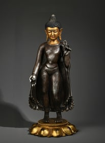 An Exquisite Gilt Bronze Statue of Sakyamuni