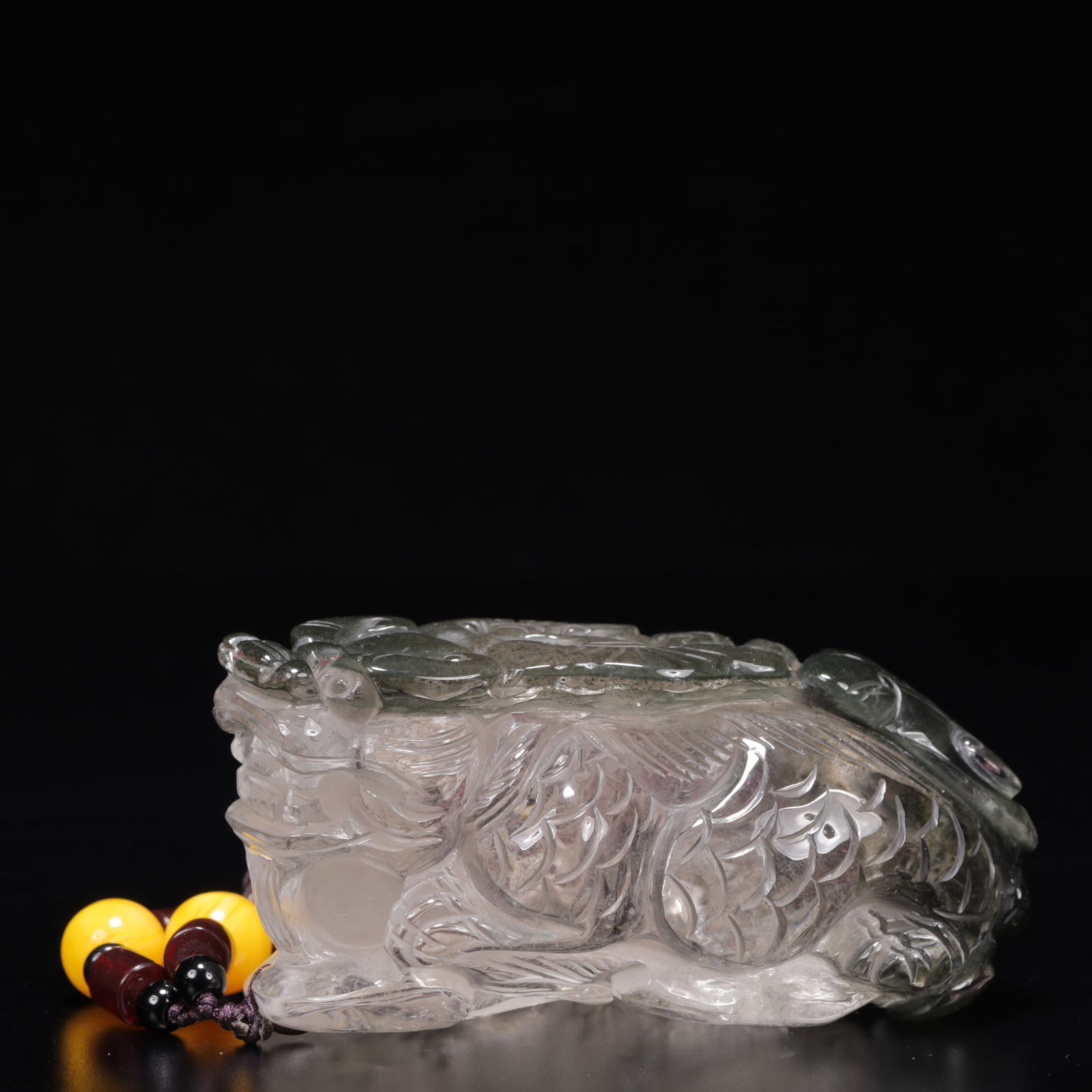 An Exquisite Crystal Auspicious Beast Pendant: An Exquisite Crystal Auspicious Beast Pendant,Size:3.9inx2inx1.6in,Weight:325g 水晶瑞兽挂件