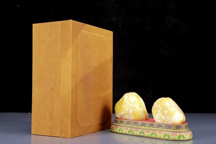 A Pair of Exquisite Shoushan Stone Chi-Dragon Pattern Seals