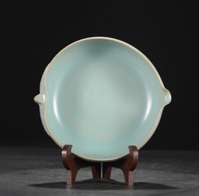 An Exquisite Ru yao Celeste Blue Glazed Peach-Shaped Brush Washer