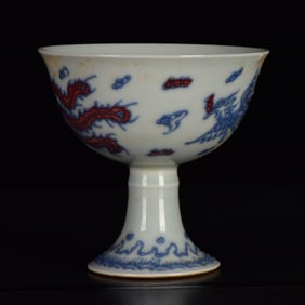 An Exquisite White Glazed Phoenix Pattern Stem Cup