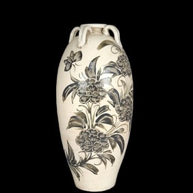A Rare Cizhou yao Flower Pattern Vase
