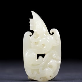An Exquisite White Jade Chi-Dragon Pattern Pendant