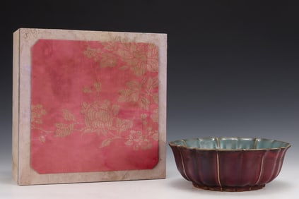 An Exquisite Jun yao Purple Glazed Bowl