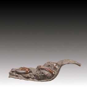 An Exquisite Eaglewood Figure Ornament