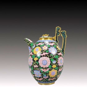An Exquisite Painted Enamel Bats and Peach Pattern Ewer