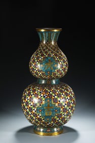 A Huge Cloisonne Enamel Flower Pattern Gourd Vase