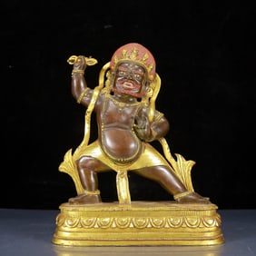 A Solemn Gilt Bronze Statue of Vajra
