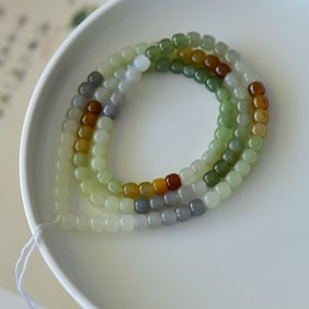 An Exquisite Sterling Silver Inlaid Greenish Jade Necklace