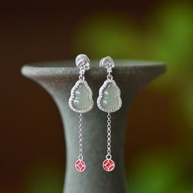 A Pair of Exquisite Sterling Silver Inlaid White Jade Earrings,Inlaid Diamond