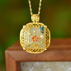 An Exquisite Sterling Silver-Gold Plated Inlaid Greenish Jade Enamel Necklace,Inlaid Diamond
