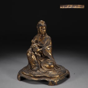 An Exquisite Gilt Bronze Statue of Avalokitesvara