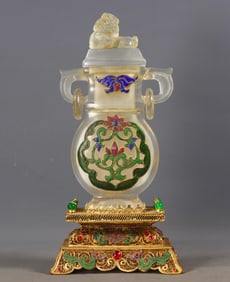 An Exquisite Crystal Cover with Gold Inlaid Gems Flower Pattern Double-Ears Vase