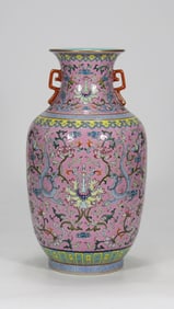 An Exquisite Famille-Rose Lotus Pattern Dragon Pattern Double-Ears Vase