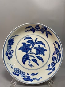 An Exquisite Blue and White Flower and Fruit Pattern Plate