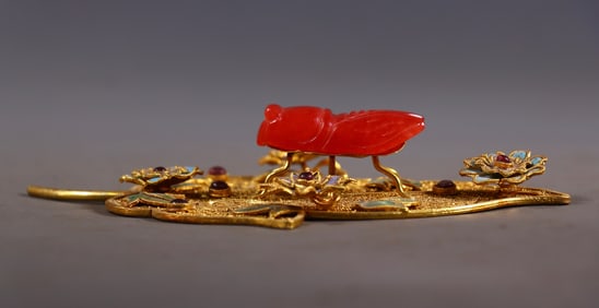 An Exquisite Gilt Bronze Inlaid Jadeite Cicada Ornament