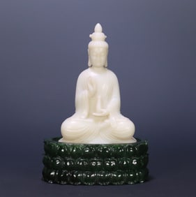 An Exquisite White Jade Statue of Avalokitesvara