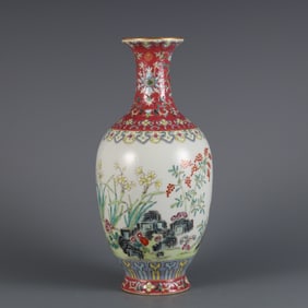 An Exquisite Famille-Rose Lotus Pattern Flower and Fruit Pattern Vase