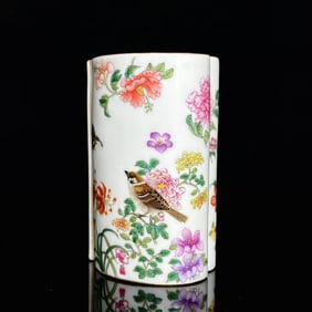 An Exquisite Enamel Painted Gold Flower and Bird Pattern Brush Pot