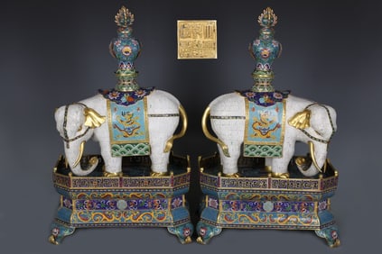 A Pair of Exquisite Cloisonne Dragon Pattern Seawater Pattern Lotus Pattern Elephant Ornament