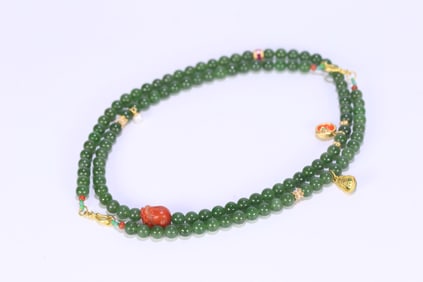 An Exquisite Jasper Necklace