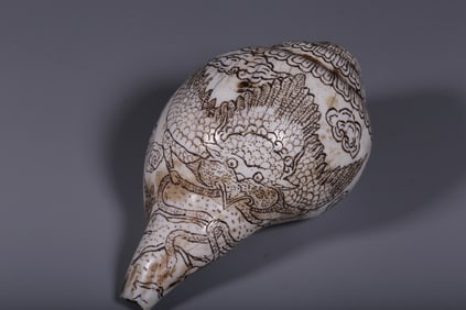 An Exquisite Statue of Vajra Conch shell