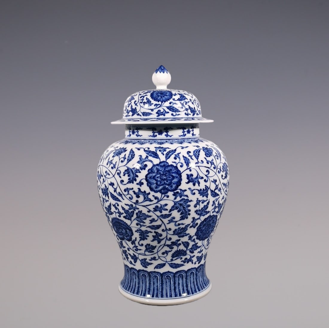 An Exquisite Blue and White Lotus Pattern Jar (1 of 8)