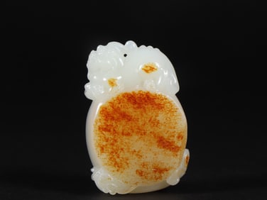 An Exquisite White Jade Auspicious Beast Pattern Ornament