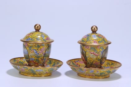 A Set of Fine Bronze Painted Enamel Lotus Pattern Character and Story Pattern Cup