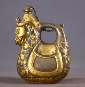 An Exquisite Gilt Bronze Lotus Pattern Ewer