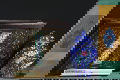 A Rare Blue Glazed Famille-Rose Flower and Bird Pattern Cover Jar,With Poem,With Vertical Scroll