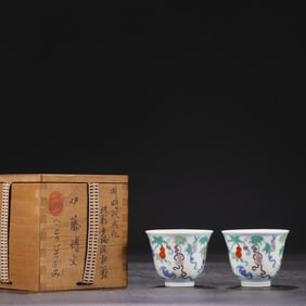 A Pair of Exquisite Doucai Bats and Gourd Pattern Cups