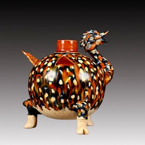 A Rare Tang Tri-Color Glazed Pottery Tripod Jar