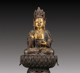 An Exquisite Gilt-Bronze Figure Of Guanyin