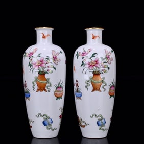 A Pair of Exquisite Enamel Painted Gold Bogu Pattern Vases,With Poem