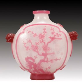A Pink Overlay White Glass 'Flower& Bird' Lion-Handled Vase