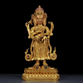A Solemn Gilt Bronze Statue of Vajra