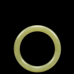 An Exquisite Sapphire Bracelets