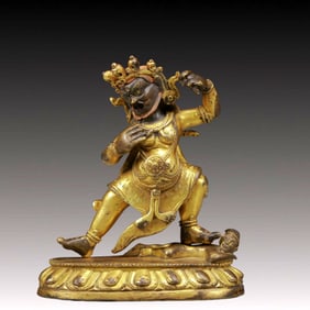 A Solemn Gilt Bronze Statue of Vajra