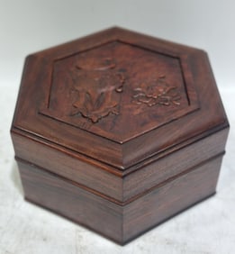 An Exquisite Huanghuali wood Flower Pattern Box