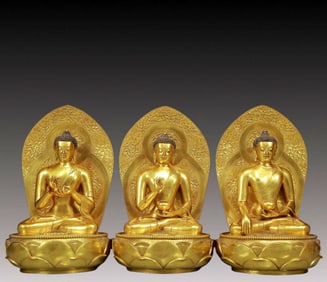 A Set of Solemn Gilt Bronze Statue of Sakyamuni