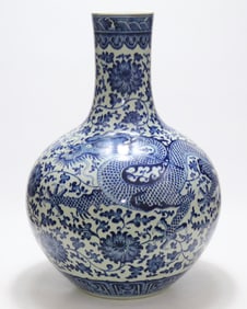 A Huge Blue and White Lotus and Dragon Pattern Vase