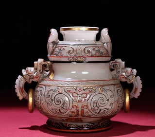 An Exquisite White Jade Painted Color Painted Gold Beast-Face Pattern  Dragon-Ears Cover Jar