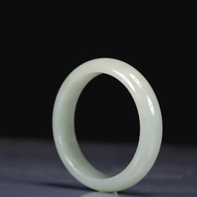 A Precious Natural Jadeite Bracelets