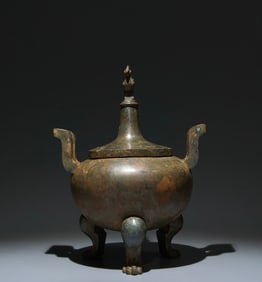 An Archaic Bronze Double-Ears and Tripod Food Vessel